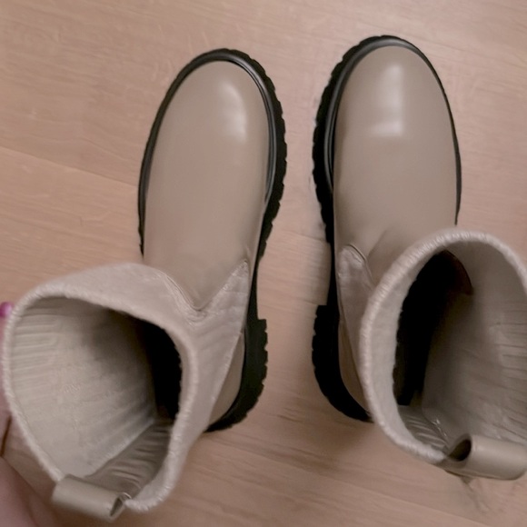 LAFAYETTE 148 NEW YORK leather and cashmere Womens Beige Stretch Clarence Boots - Picture 8 of 8